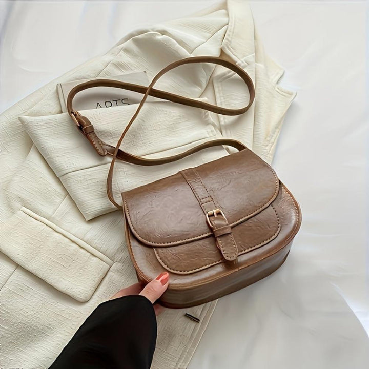 Evelyn | Compact and Stylish — Leather Saddle Bag
