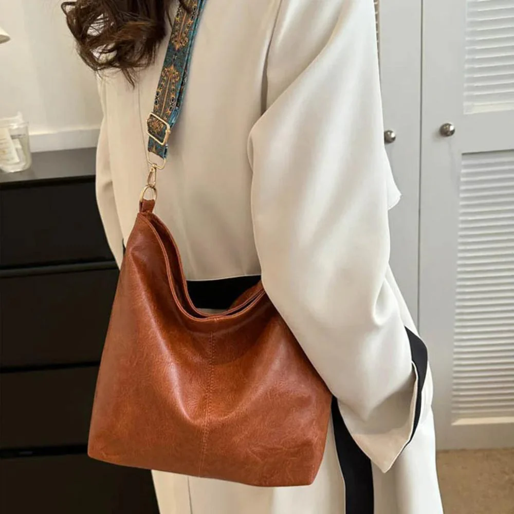 Chelsey | Spacious and Organized — Leather Work Bag with Compartments