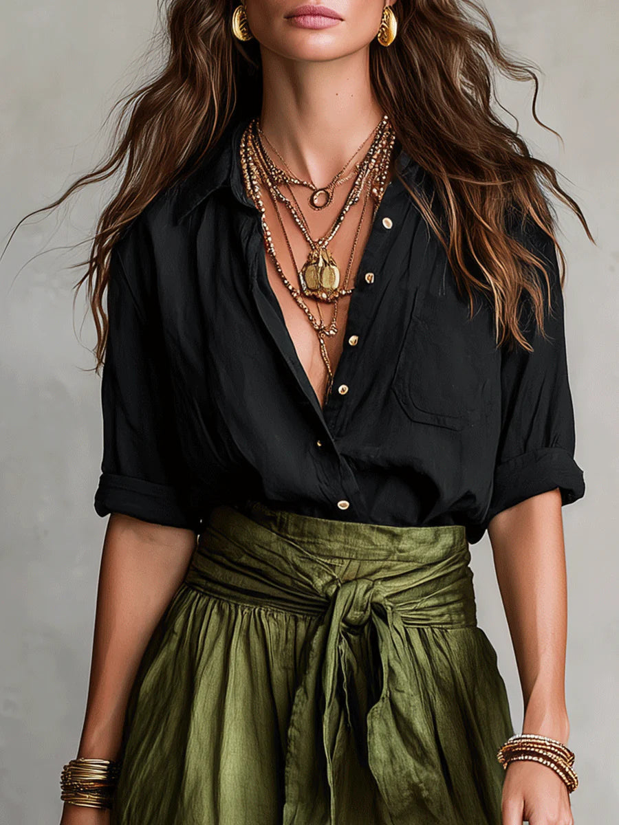 Vera™ | Set of two pieces: black t-shirt and olive green midi skirt