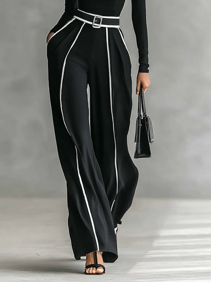 Vera™ | Elegant set with contrasting detail