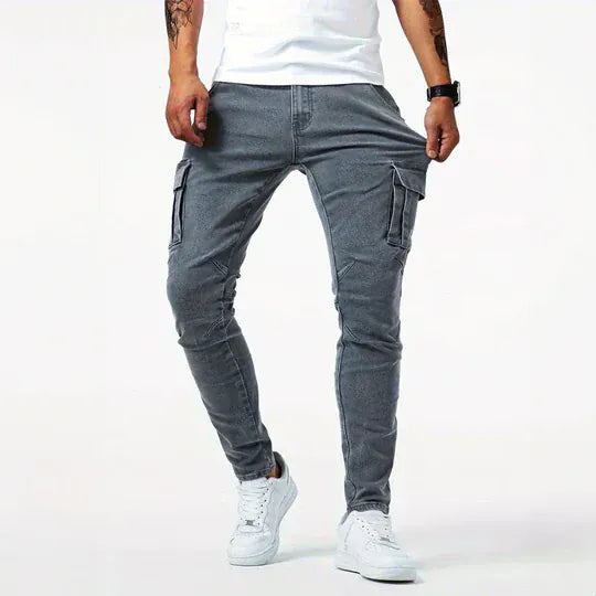 Men’s Slim-Fit Cargo Jeans