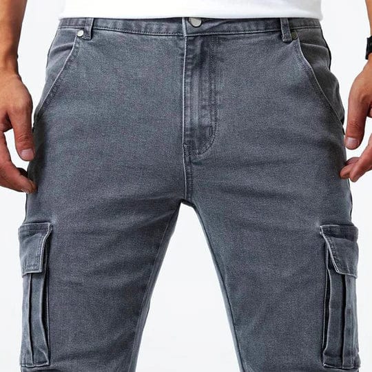 Men’s Slim-Fit Cargo Jeans