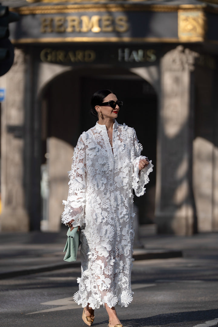 Estelle | Dress made of white lace