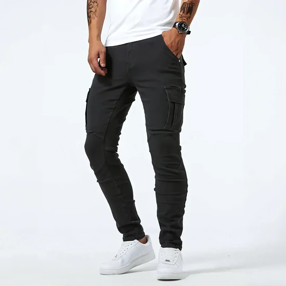 Men’s Slim-Fit Cargo Jeans