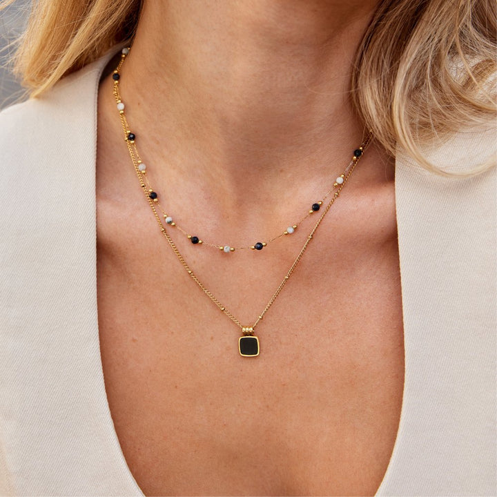 Low Necklace with Stones